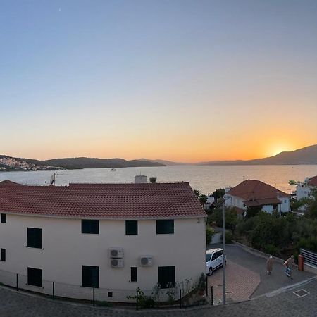 Apartment Ana Trogir Exterior photo