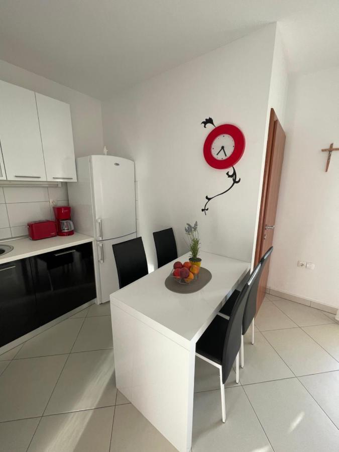 Apartment Ana Trogir Exterior photo